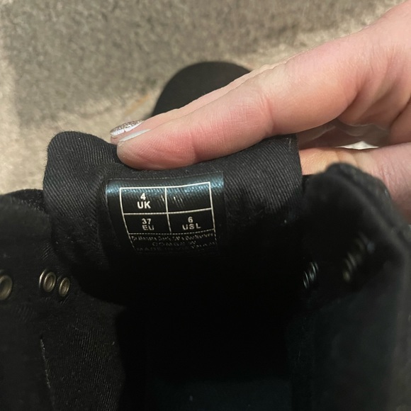 Doc Martens. Have only been tried on a couple of times. - Picture 3 of 3